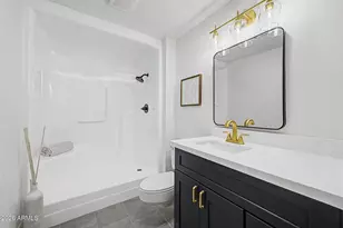 12229 N Mission Dr, Sun City, AZ 85351 - Photo 17