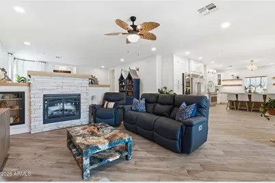 2709 E Tamarisk Street, Gilbert, AZ 85296 - Photo 9