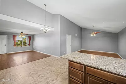 4109 W Aster Drive, Phoenix, AZ 85029 - Photo 11