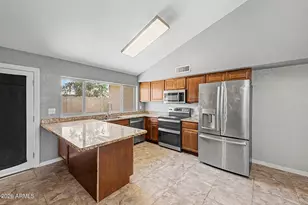4109 W Aster Dr, Phoenix, AZ 85029 - Photo 9