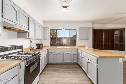 9641 N 13th Avenue, Phoenix, AZ 85021 - Photo 13