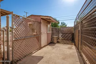 9641 N 13th Ave, Phoenix, AZ 85021 - Photo 23