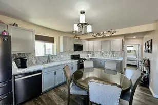 662 N Ironwood Dr, Apache Junction, AZ 85120 - Photo 9