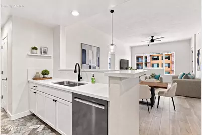 16 W Encanto Boulevard #415, Phoenix, AZ 85003 - Photo 5