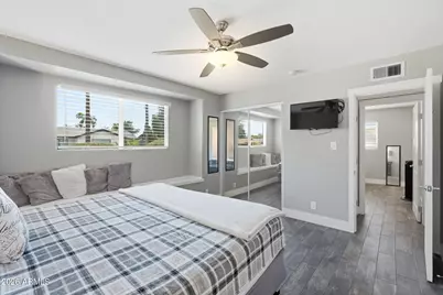 8310 E Devonshire Avenue, Scottsdale, AZ 85251 - Photo 15