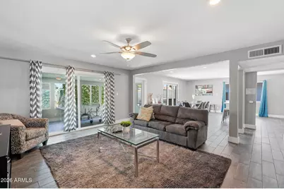 8310 E Devonshire Avenue, Scottsdale, AZ 85251 - Photo 3