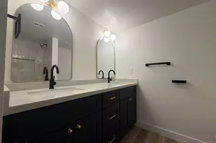1601 W Sunnyside Dr, Phoenix, AZ 85029 - Photo 29