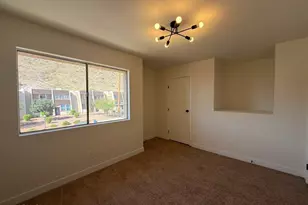 1601 W Sunnyside Dr, Phoenix, AZ 85029 - Photo 35