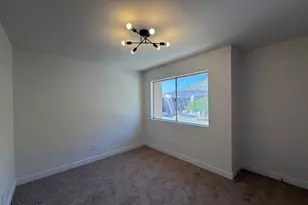 1601 W Sunnyside Dr, Phoenix, AZ 85029 - Photo 33
