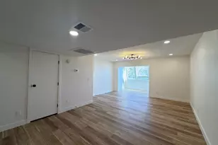 1601 W Sunnyside Dr, Phoenix, AZ 85029 - Photo 15