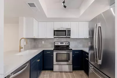 1601 W Sunnyside Drive #121, Phoenix, AZ 85029 - Photo 5