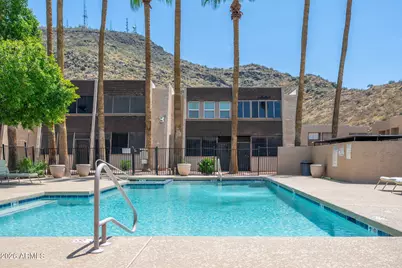 1601 W Sunnyside Drive #121, Phoenix, AZ 85029 - Photo 1