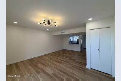 1601 W Sunnyside Drive #121, Phoenix, AZ 85029 - Photo 11