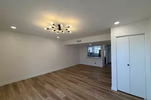 1601 W Sunnyside Dr, Phoenix, AZ 85029 - Photo 11