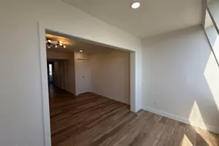 1601 W Sunnyside Dr, Phoenix, AZ 85029 - Photo 21