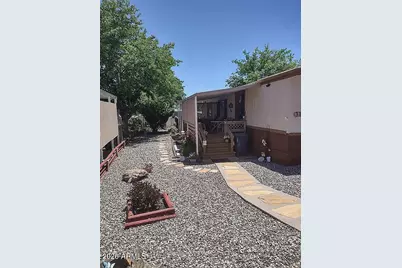 311 Lampliter Village, Clarkdale, AZ 86324 - Photo 3