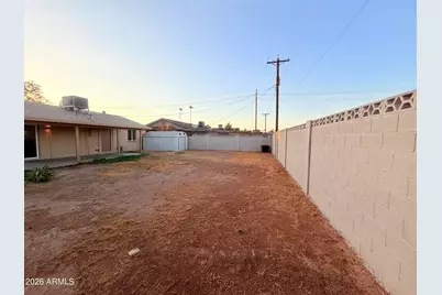 8843 N 40th Avenue, Phoenix, AZ 85051 - Photo 37