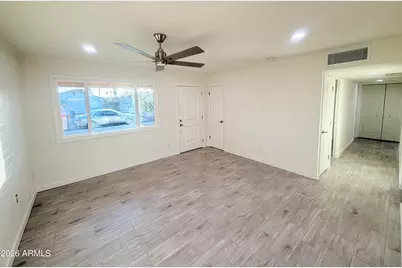 8843 N 40th Avenue, Phoenix, AZ 85051 - Photo 5