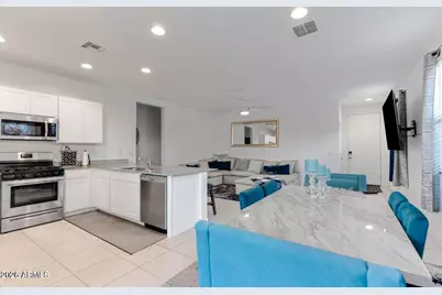 9416 W Heatherbrae Drive, Phoenix, AZ 85037 - Photo 3