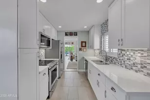 12611 N 41st Pl, Phoenix, AZ 85032 - Photo 17