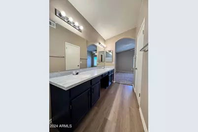 10453 N 76th Drive, Peoria, AZ 85345 - Photo 17