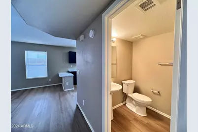 10453 N 76th Drive, Peoria, AZ 85345 - Photo 11