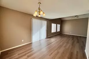 10453 N 76th Dr, Peoria, AZ 85345 - Photo 5