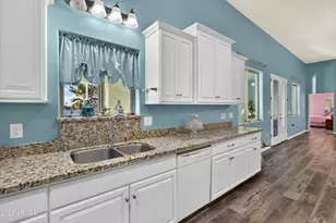 15758 S Maui Circle, Arizona City, AZ 85123 - Photo 11