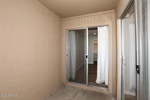 522 W Blackhawk Dr, Phoenix, AZ 85027 - Photo 5