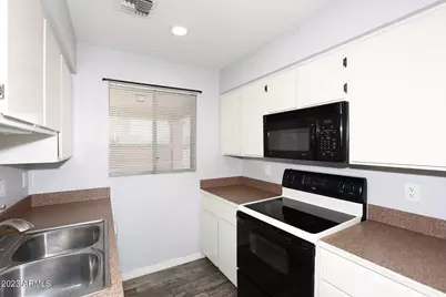522 W Blackhawk Drive #4, Phoenix, AZ 85027 - Photo 25