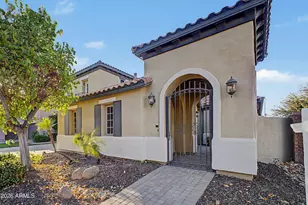 2318 E Aster Dr, Chandler, AZ 85286 - Photo 3