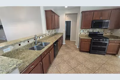 10826 W Avenida Del Rey Avenue, Peoria, AZ 85383 - Photo 3