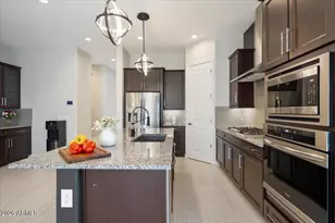 6630 E Villa Rita Dr, Phoenix, AZ 85054 - Photo 5