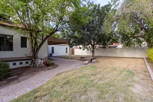 2207 N 11th Ave, Phoenix, AZ 85007 - Photo 25