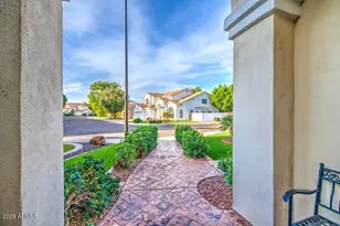 2201 E Tahitian Way, Gilbert, AZ 85234 - Photo 5
