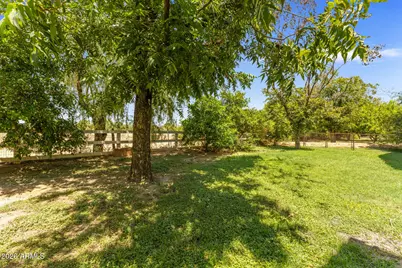 2720 W Harvest Groves Lane, Phoenix, AZ 85041 - Photo 71