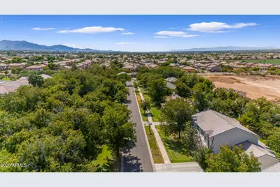 2720 W Harvest Groves Lane, Phoenix, AZ 85041 - Photo 87