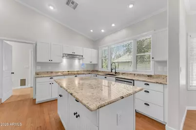 2720 W Harvest Groves Lane, Phoenix, AZ 85041 - Photo 13