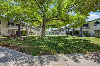 721 E Montebello Avenue #210, Phoenix, AZ 85014 - Photo 29