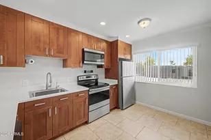 721 E Montebello Ave, Phoenix, AZ 85014 - Photo 9