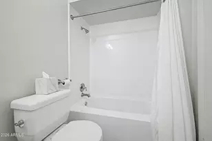 721 E Montebello Ave, Phoenix, AZ 85014 - Photo 21