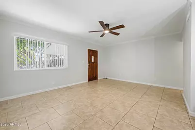 721 E Montebello Avenue #210, Phoenix, AZ 85014 - Photo 5