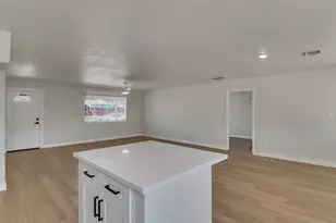 6014 W Avalon Dr, Phoenix, AZ 85033 - Photo 13