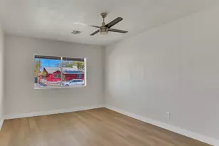 6014 W Avalon Dr, Phoenix, AZ 85033 - Photo 17
