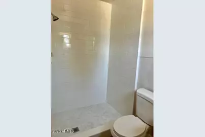 4505 W Crittenden Lane, Phoenix, AZ 85031 - Photo 15