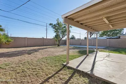 4505 W Crittenden Lane, Phoenix, AZ 85031 - Photo 11
