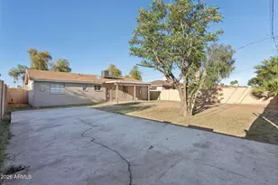 4505 W Crittenden Ln, Phoenix, AZ 85031 - Photo 13