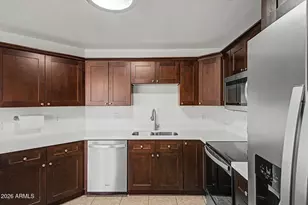 109 W Sagebrush St, Gilbert, AZ 85233 - Photo 13
