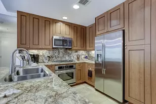 7147 E Rancho Vista Dr, Scottsdale, AZ 85251 - Photo 5
