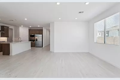 27465 N 69th Lane, Peoria, AZ 85383 - Photo 15